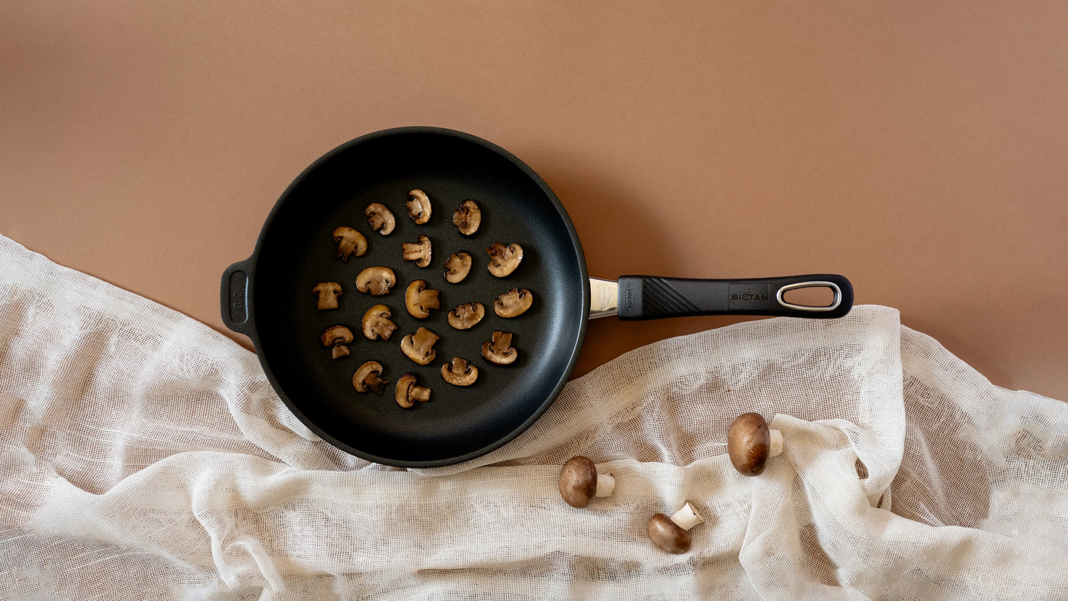 Poêle de cuisine haut de gamme